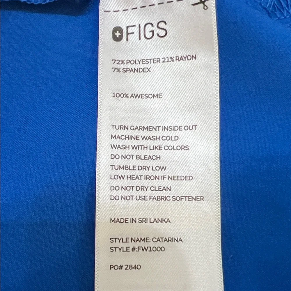 Figs Royal Blue V-Neck Short Sleeve Top Size XXL Technical Collection - Picture 6 of 7